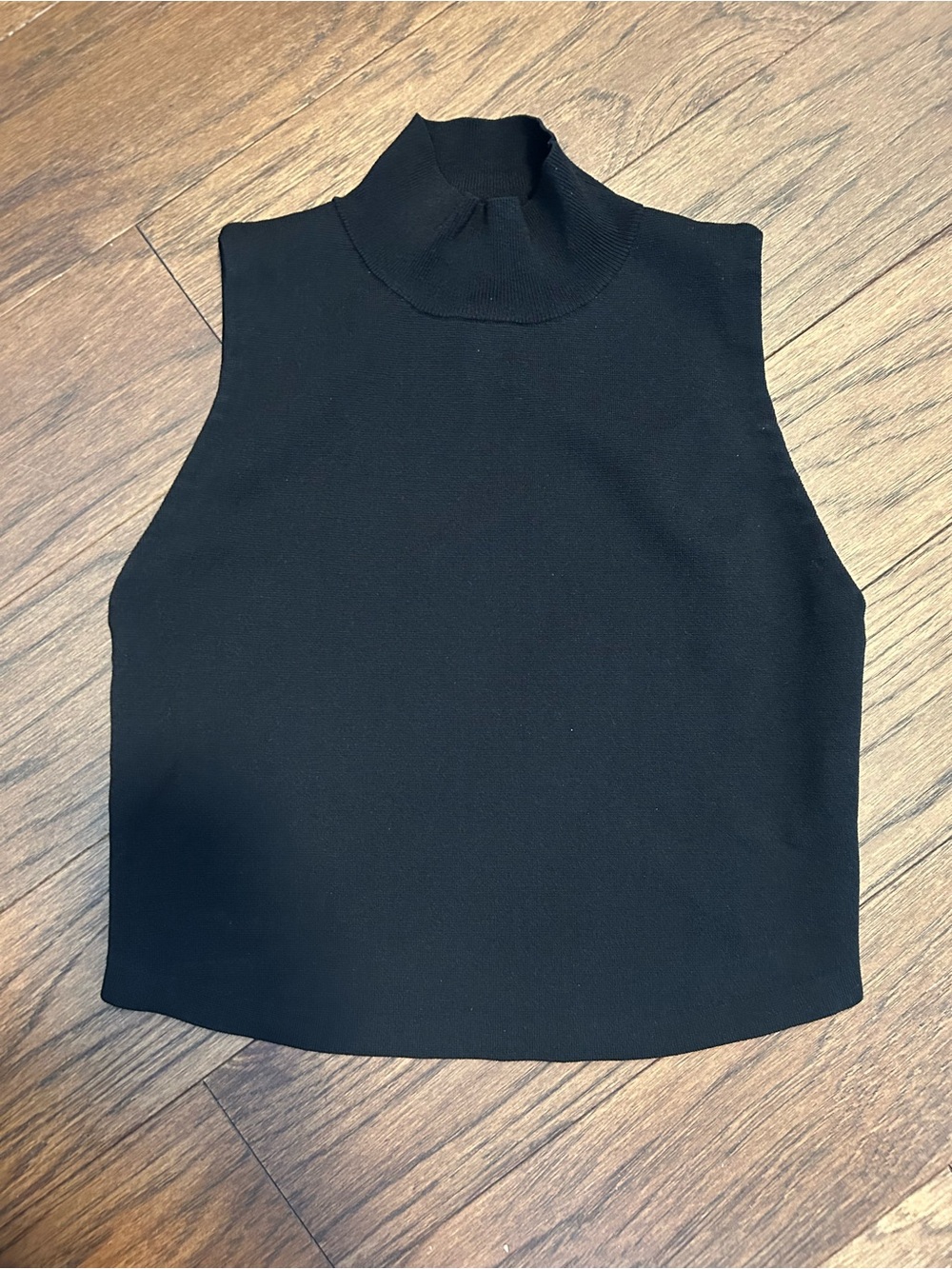 House of Harlow 1960 Sleeveless Black Mock Neck Crop Top - Women